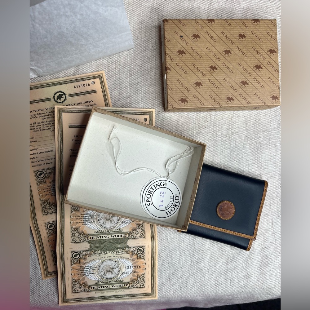 HUNTING WORLD wallet